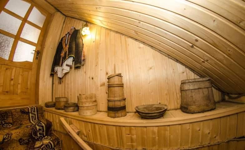 Gostynnyi Dvir U Marichky Hotel Lazeshchyna Ngoại thất bức ảnh