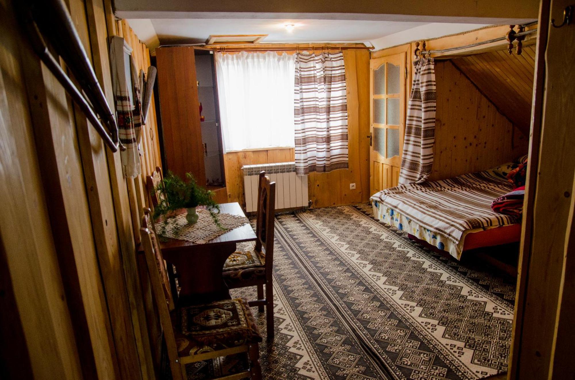 Gostynnyi Dvir U Marichky Hotel Lazeshchyna Ngoại thất bức ảnh