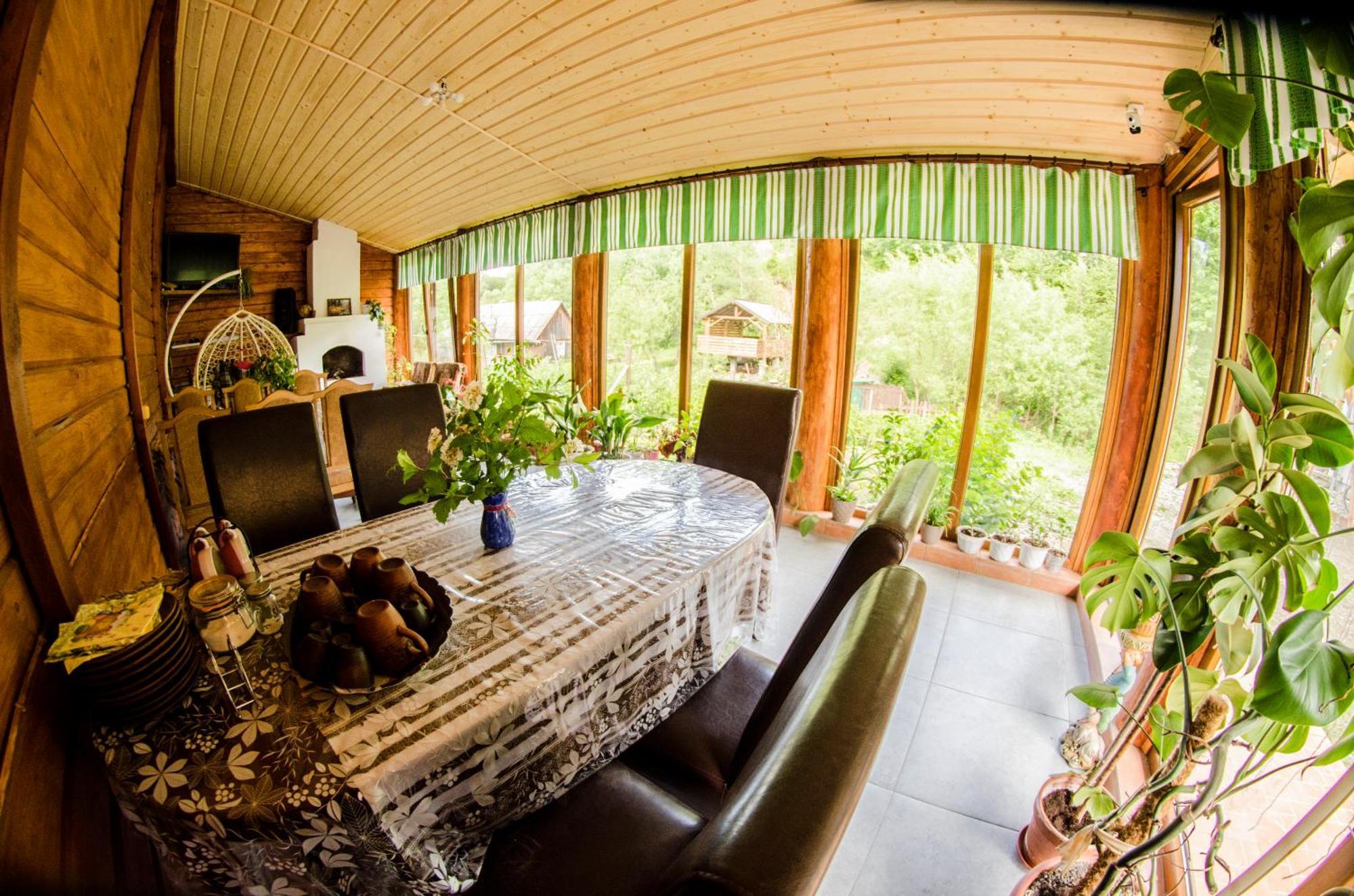 Gostynnyi Dvir U Marichky Hotel Lazeshchyna Ngoại thất bức ảnh