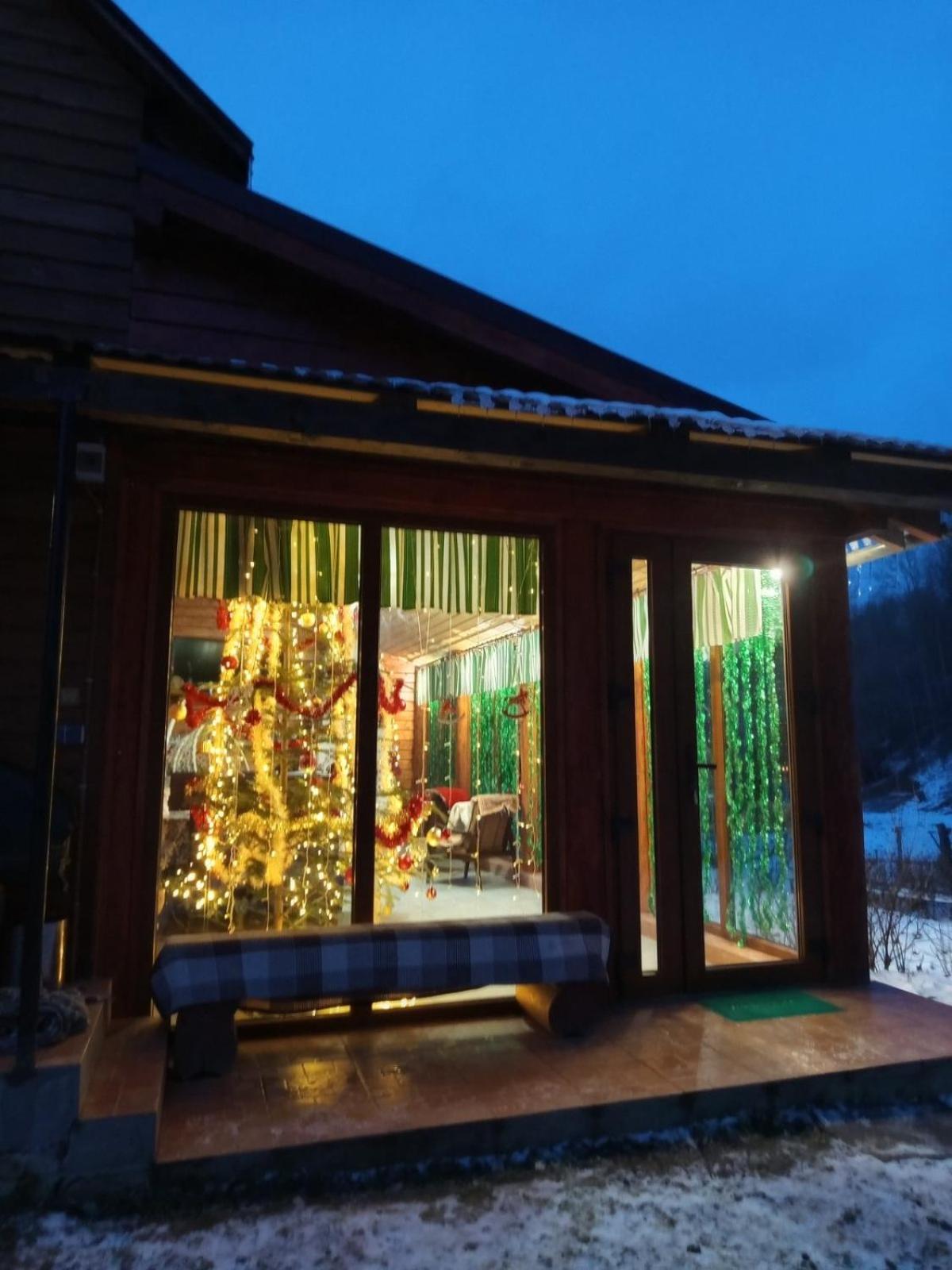 Gostynnyi Dvir U Marichky Hotel Lazeshchyna Ngoại thất bức ảnh