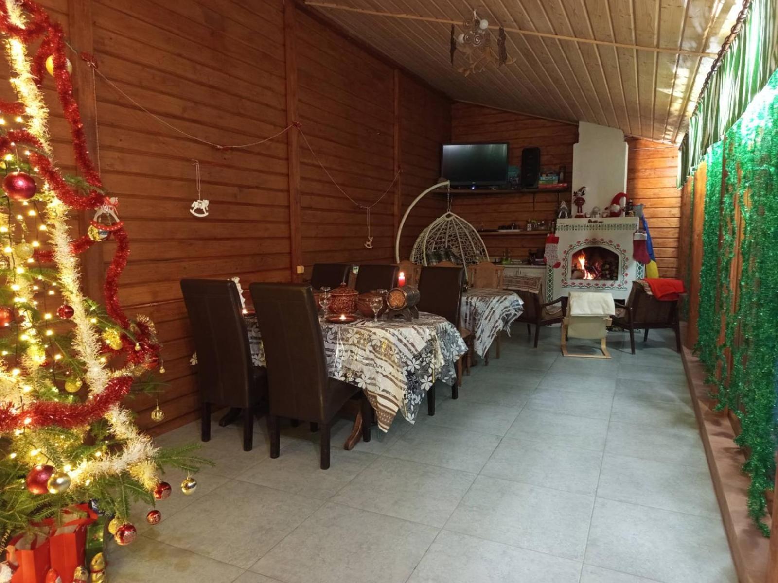 Gostynnyi Dvir U Marichky Hotel Lazeshchyna Ngoại thất bức ảnh