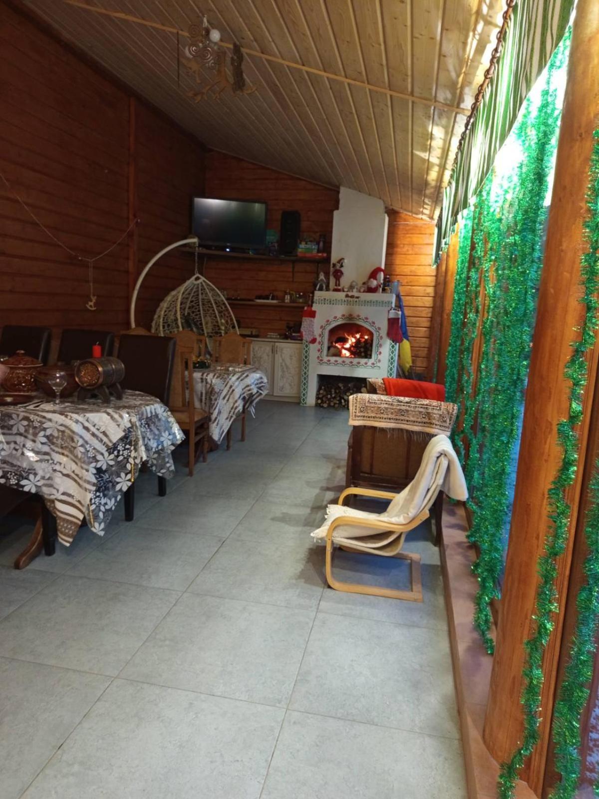Gostynnyi Dvir U Marichky Hotel Lazeshchyna Ngoại thất bức ảnh